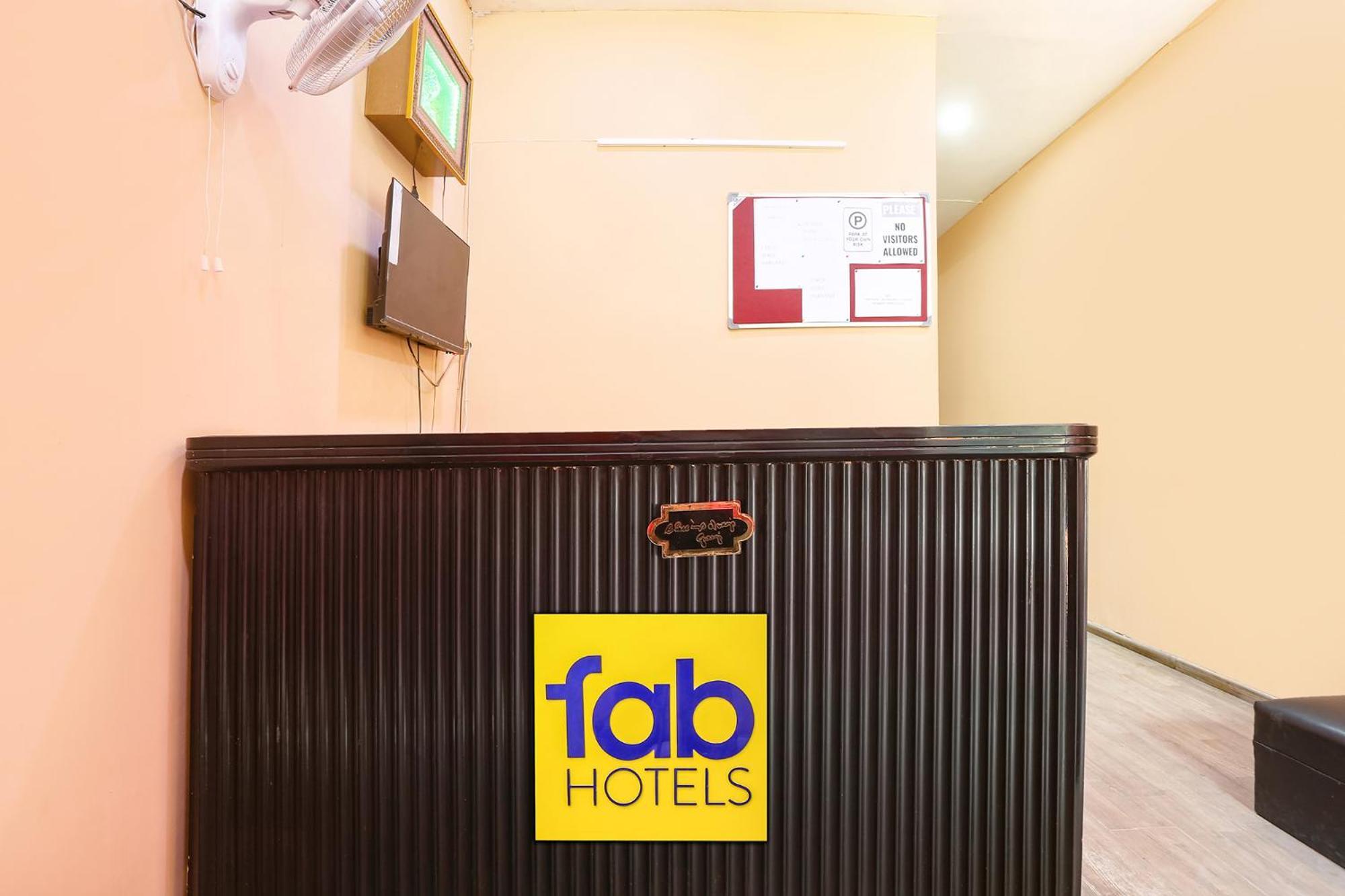 Fabhotel Sky Land Delhi  Exterior photo