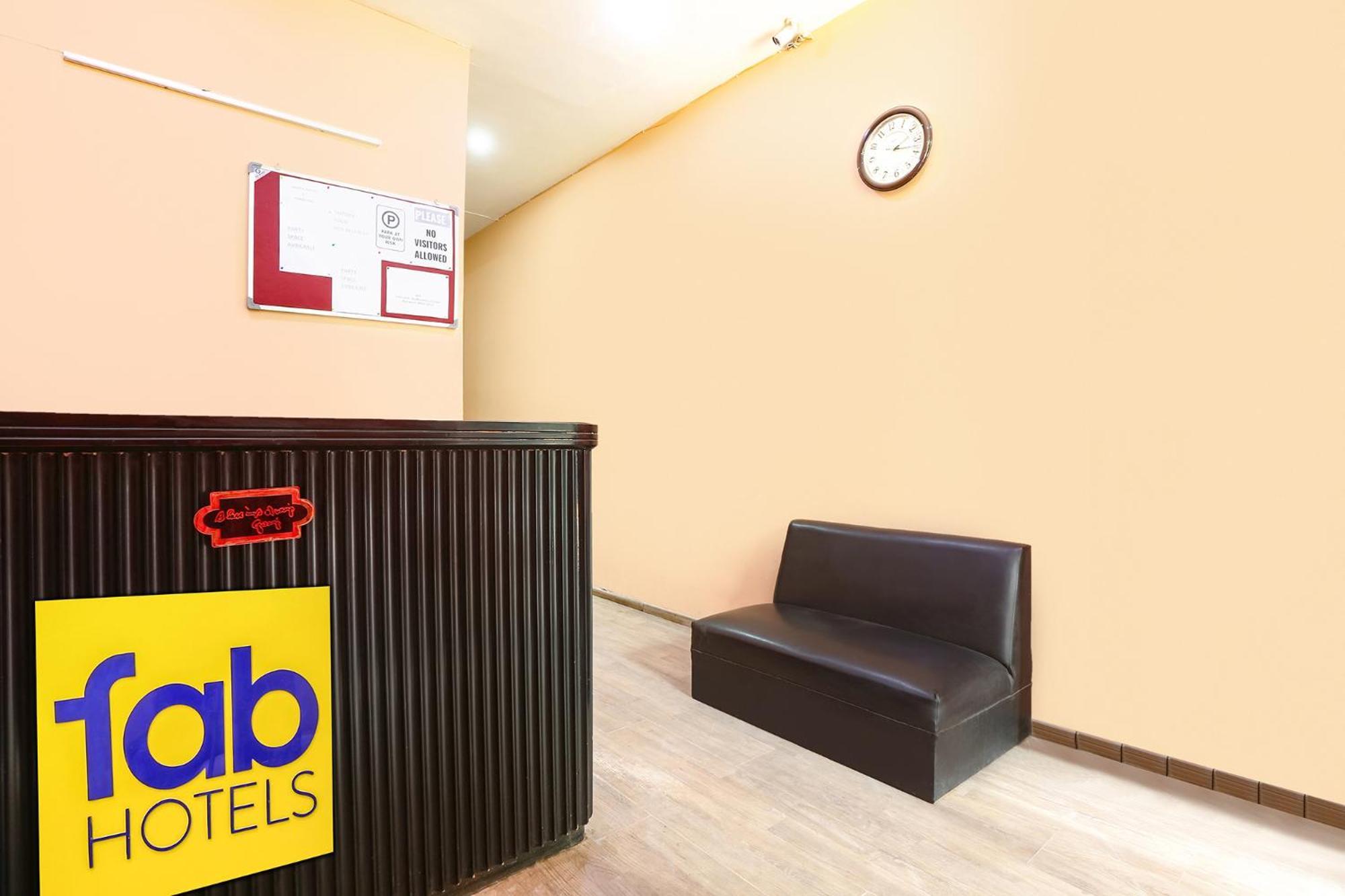 Fabhotel Sky Land Delhi  Exterior photo