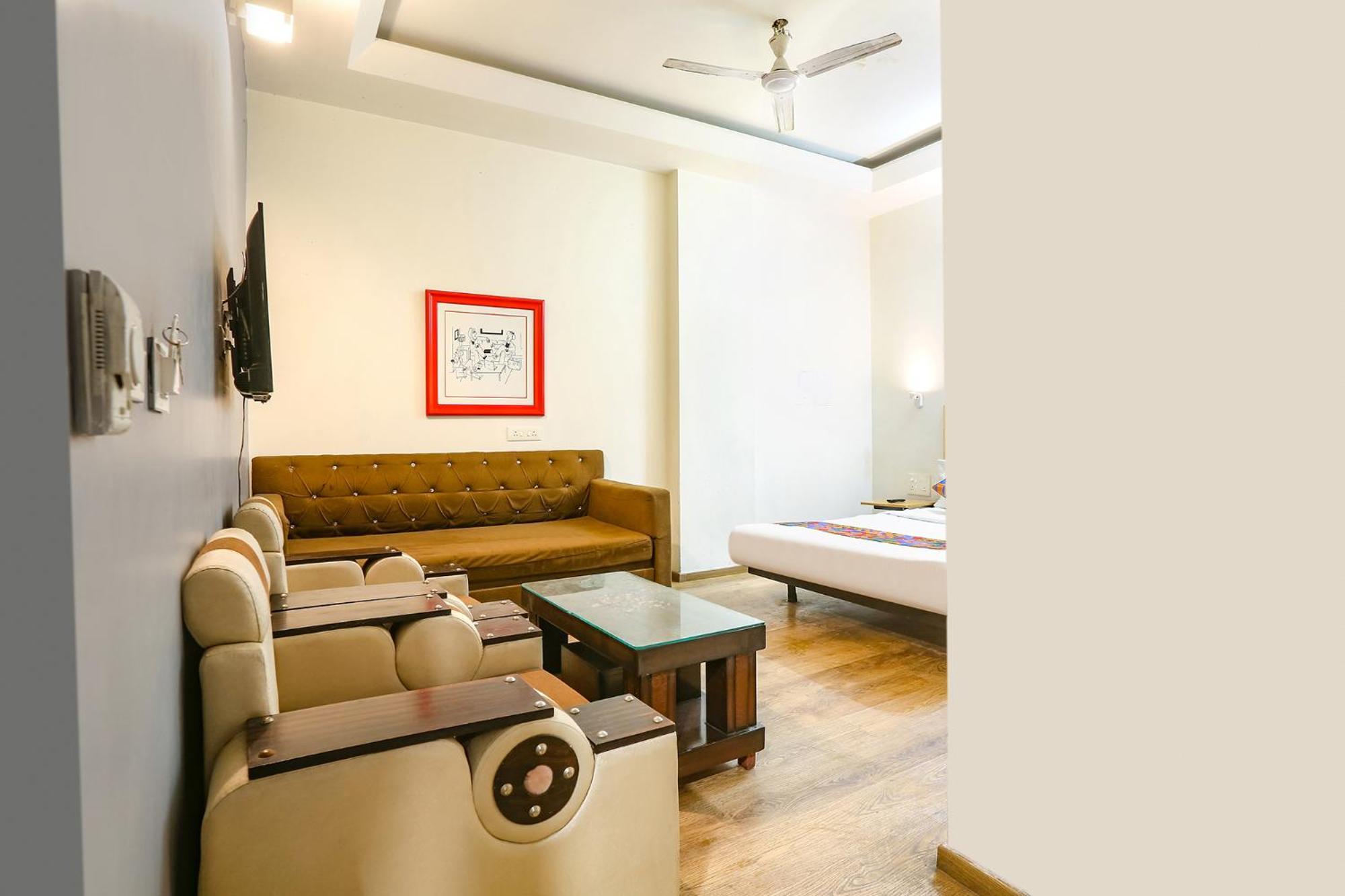 Fabhotel Sky Land Delhi  Exterior photo