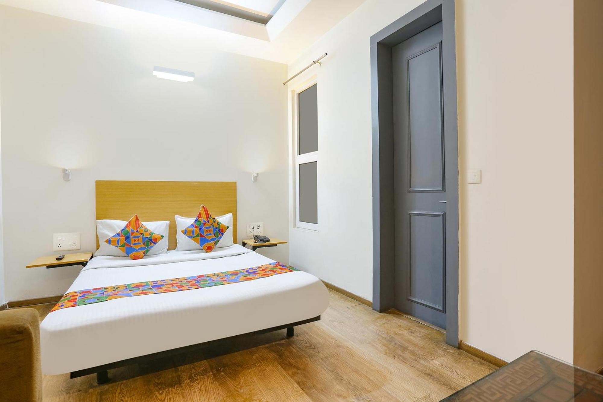 Fabhotel Sky Land Delhi  Exterior photo